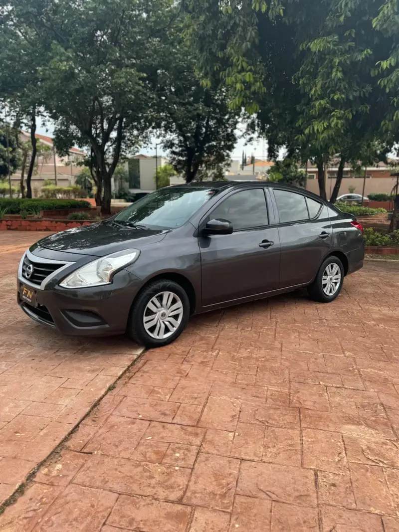 Nissan Versa 1.0 12V (Flex)