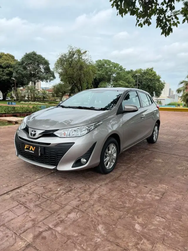 Carro Toyota Yaris 2019 1.3 XL Plus Tech CVT (Flex)