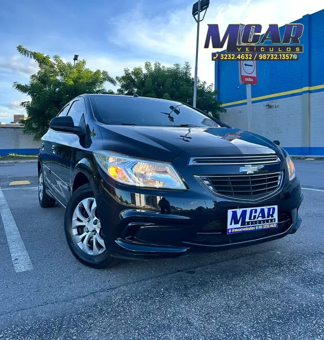 Carro Chevrolet Onix 2015 1.0 LT SPE/4