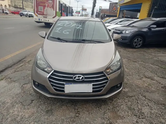 Carro Hyundai HB20S 2017 1.6 Ocean (Flex)