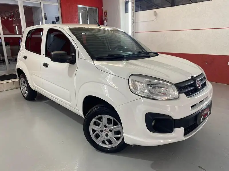Fiat Uno Attractive 1.0 (Flex) 4p