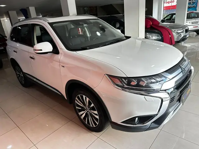 Carro Mitsubishi Outlander 2019 2.0  5L CVT