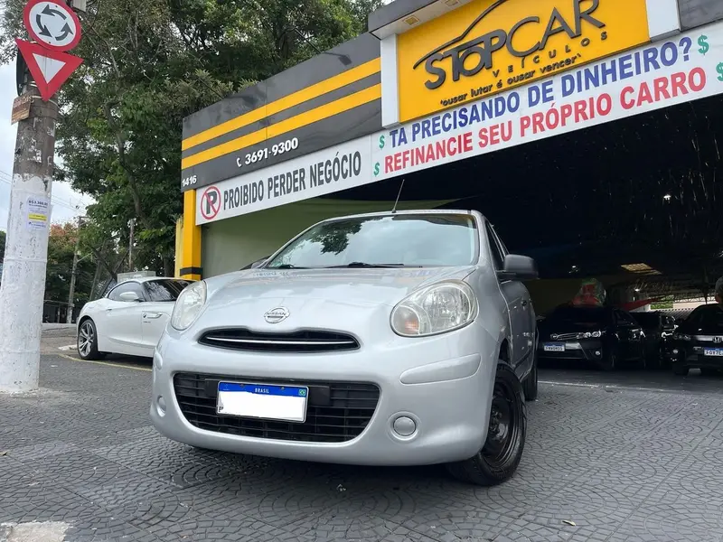 Nissan March 1.0 16V (Flex)