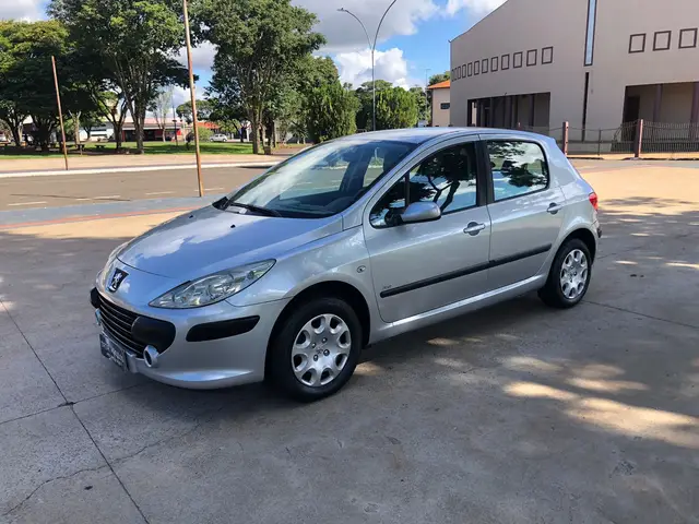 Carro Peugeot 307 Sedan 2010 Presence 1.6 16V (flex)