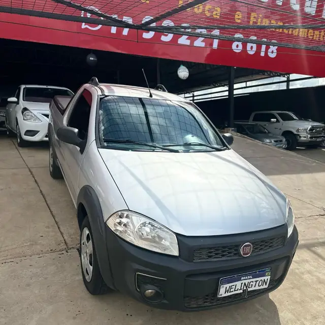 Carro Fiat Strada 2017 Hard Working 1.4 (Flex) (Cabine Simples)