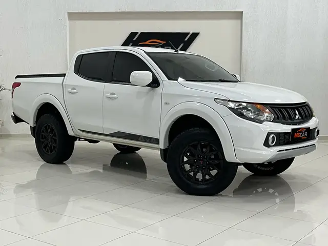 Carro Mitsubishi L200 2023 Triton GL 2.4 Turbo