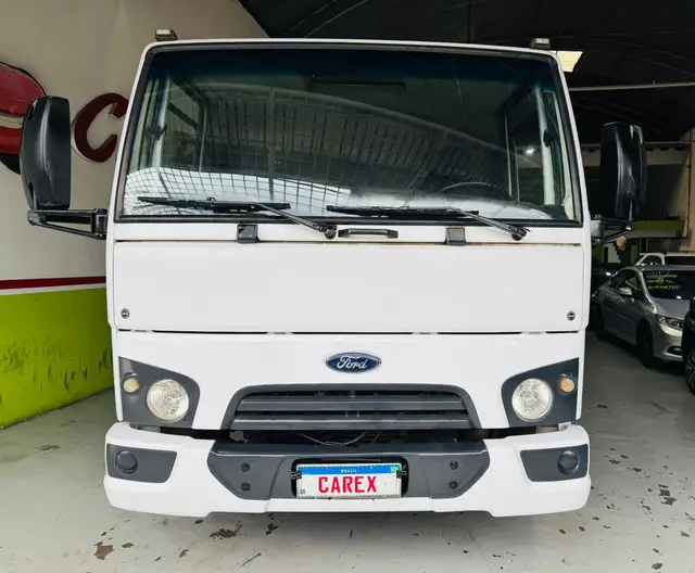 Carro Ford Cargo 816 2017 816
