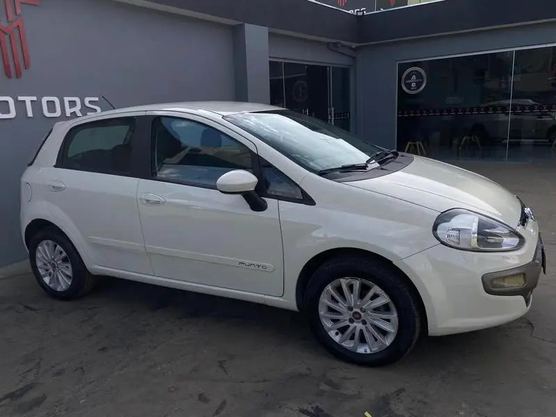 Fiat Punto Essence 1.6 16V (Flex)