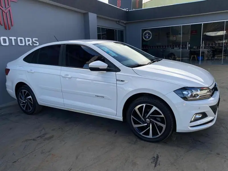 Volkswagen Virtus 1.6 MSI (Flex) (Aut)
