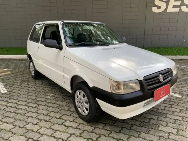 Carro Fiat Uno Mille 2013 Fire Economy 1.0 (Flex) 2p