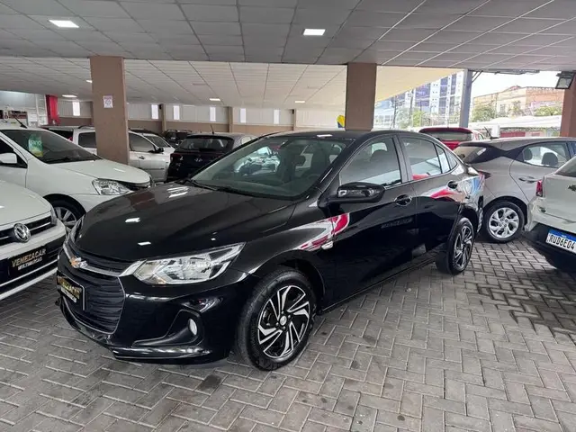 Carro Chevrolet Onix Plus 2024 LT 1.0