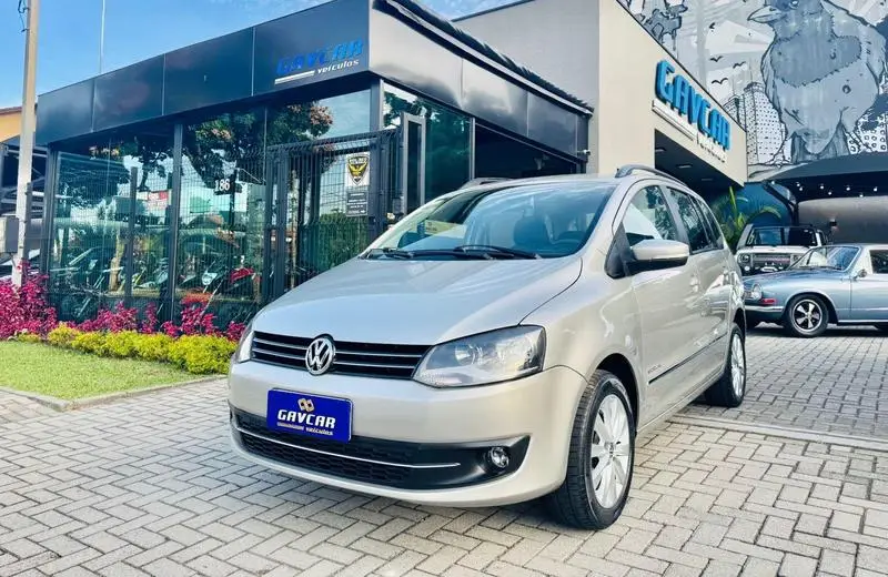 Volkswagen SpaceFox Sportline 1.6 8V (Flex)