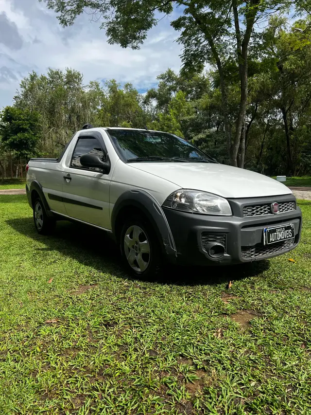 Carro Fiat Strada 2019 Working 1.4 (Flex)