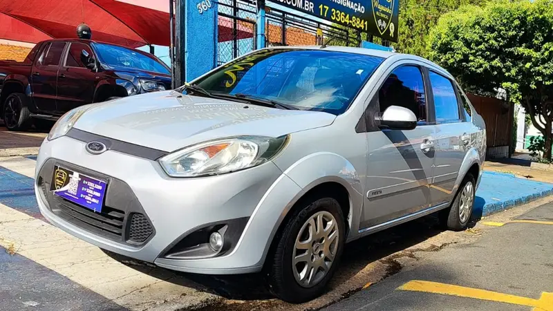 Ford Fiesta Sedan SE 1.6 Rocam (Flex)