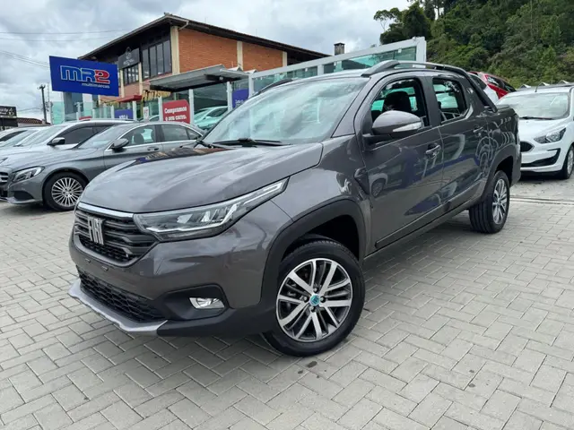 Carro Fiat Strada 2024 Volcano 1.3 Cabine Dupla