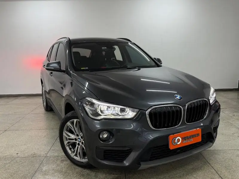 BMW X1 2.0 sDrive20i X-Line ActiveFlex