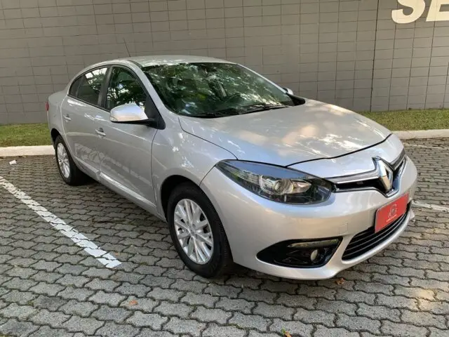Carro Renault Fluence 2016 2.0 16V Dynamique X-Tronic (Flex)