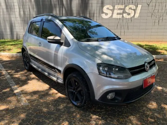 Carro Volkswagen CrossFox 2012 1.6 VHT (Flex)