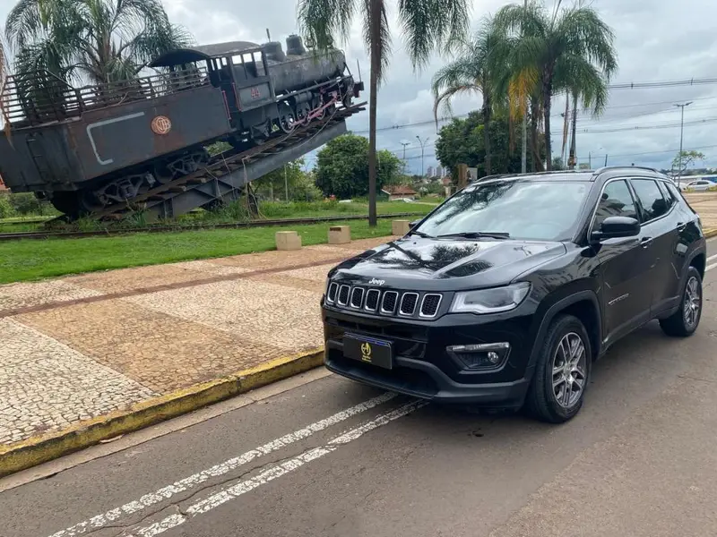 Jeep Compass 2.0 Sport 4x2 (Aut) (Flex)