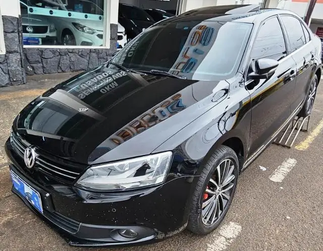 Carro Volkswagen Jetta 2011 2.0 TSI Highline DSG