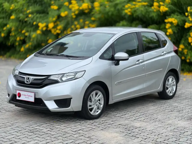 Carro Honda Fit 2015 1.5 16v LX (Flex)