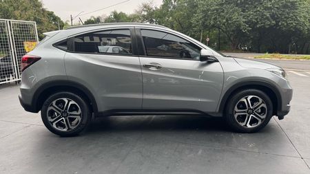 HR-V Touring CVT 1.8 I-VTEC FlexOne