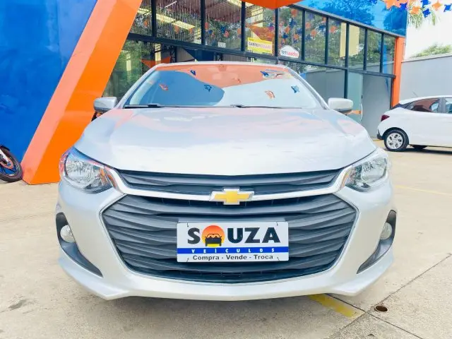 Carro Chevrolet Onix 2023 1.0