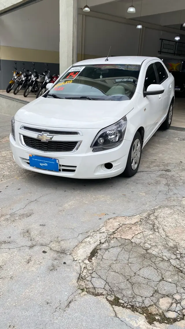 Carro Chevrolet Cobalt 2014 LT 1.4 8V (Flex)