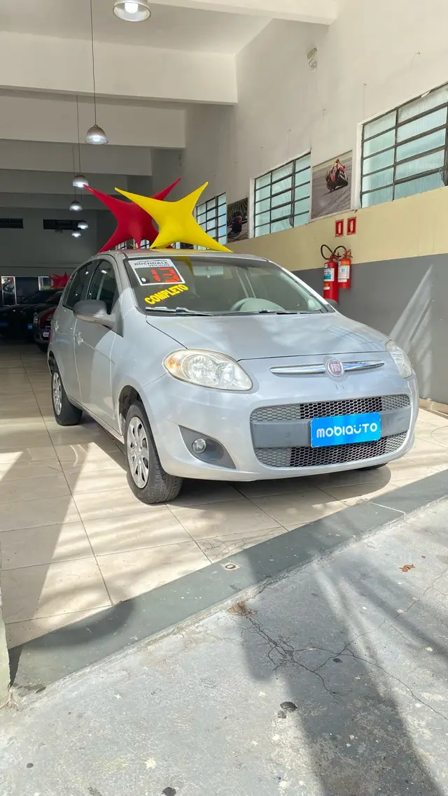 Carro Fiat Palio 2013 Attractive 1.0 Evo (Flex)