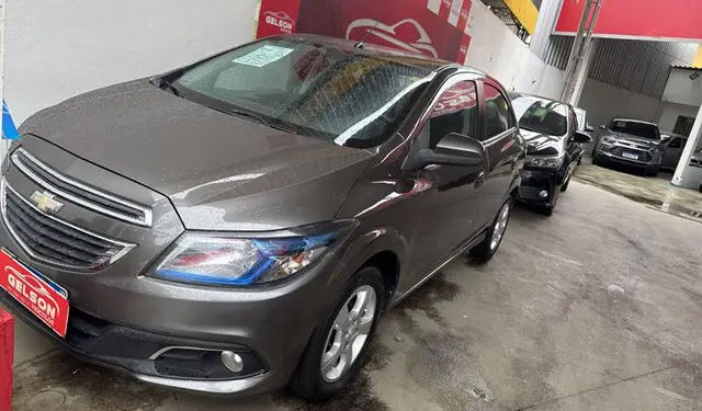 Carro Chevrolet Onix 2015 1.4 LTZ SPE/4 (Aut)