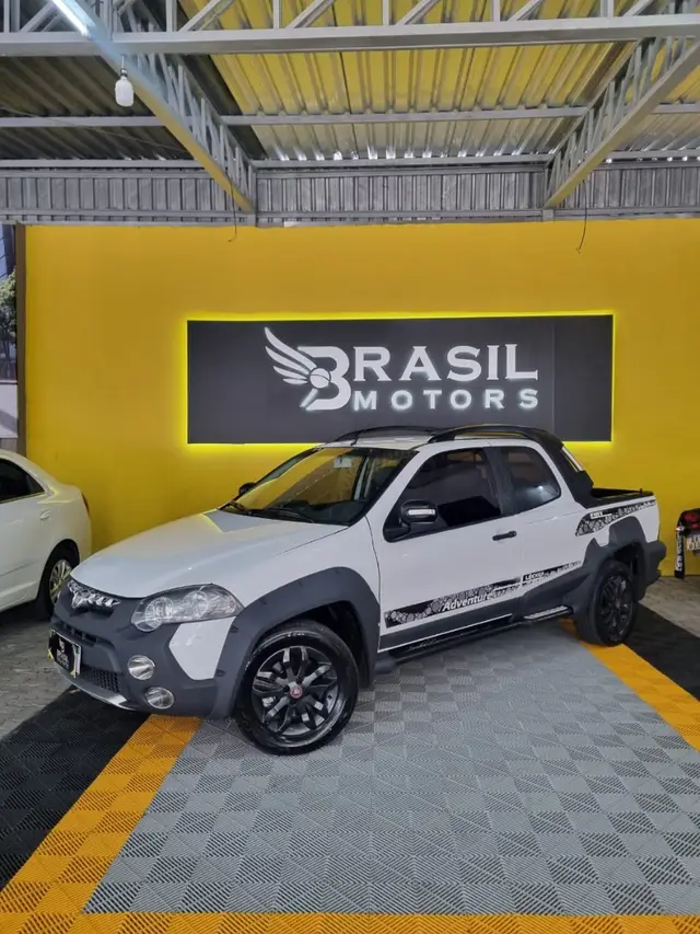 Carro Fiat Strada 2013 Adventure 1.8 16V Dualogic (Flex) (Cabine Dupla)