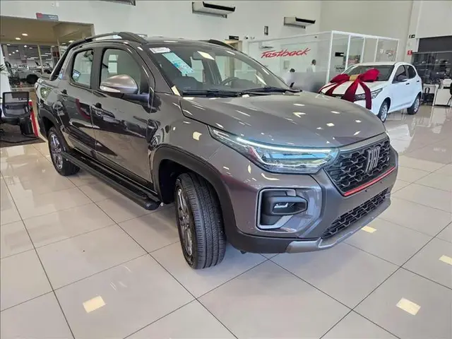 Carro Fiat Strada 2025 Ranch 1.0 Flex Turbo CD Aut.