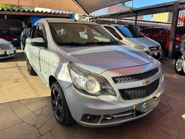 Carro Chevrolet Agile 2011 LTZ 1.4 8V (Flex)
