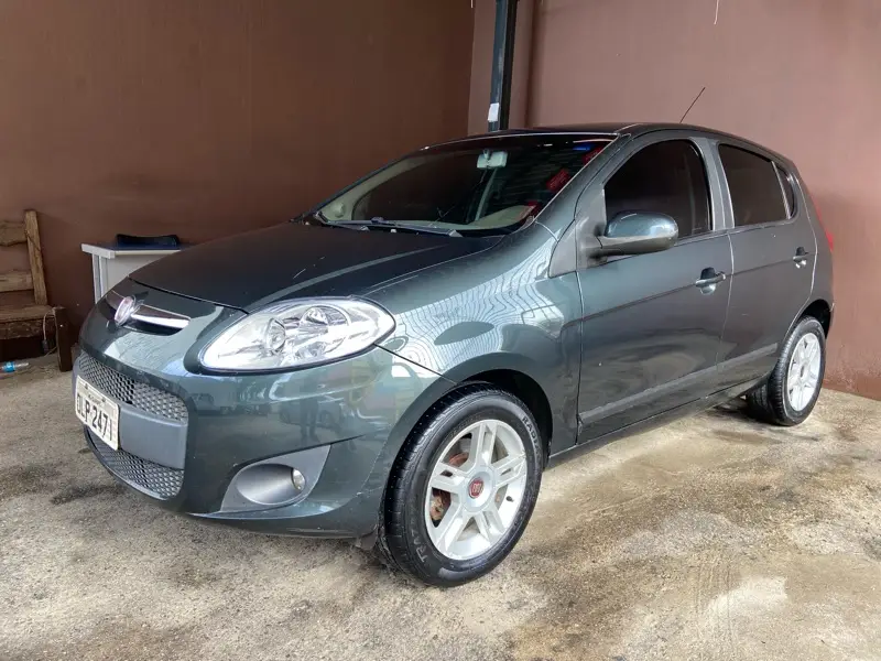 Fiat Palio Attractive 1.0 8V (Flex)