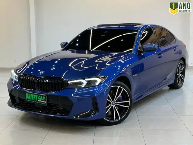 Carro BMW 330e 2023 M Sport 2.0 Turbo (Aut.) (Híb.)