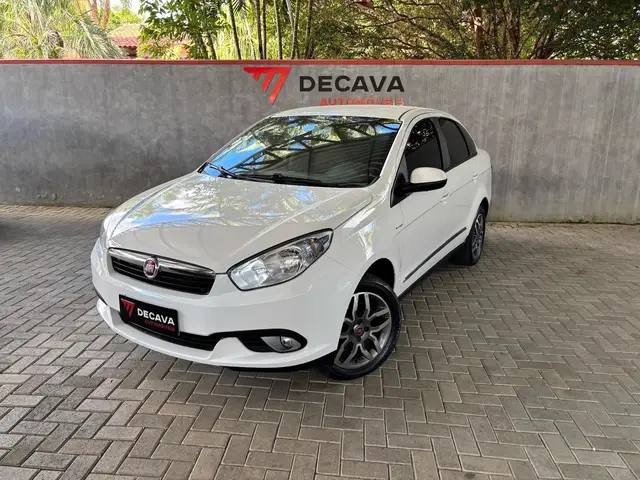 Carro Fiat Grand Siena 2015 Essence 1.6 16V Dualogic (Flex)