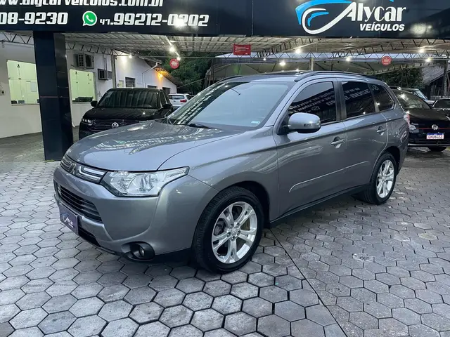 Carro Mitsubishi Outlander 2015 2.0 16V CVT