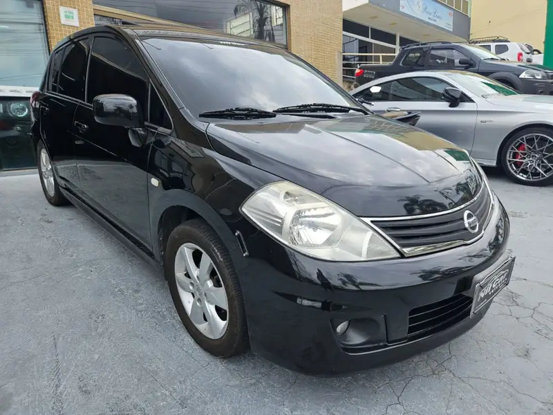 Nissan Tiida SL 1.8 (flex) (aut)
