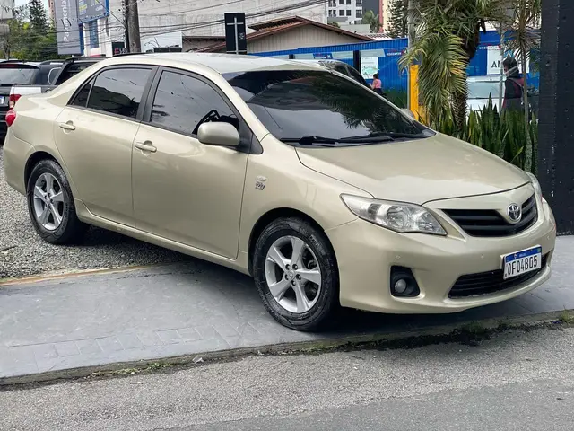 Carro Toyota Corolla 2013 Sedan 1.8 Dual VVT-i GLI (aut) (flex)