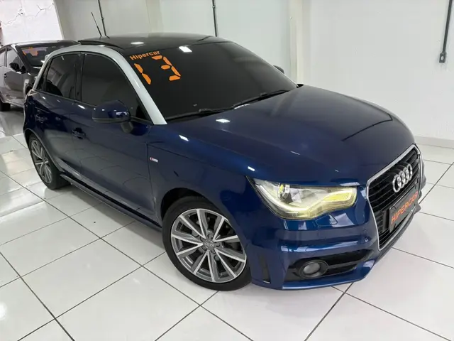 Carro Audi A1 2013 1.4 TFSI Sportback Ambition S Tronic