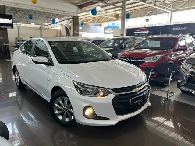 Carro Chevrolet Onix Plus 2020 1.0 LTZ Turbo (Flex)
