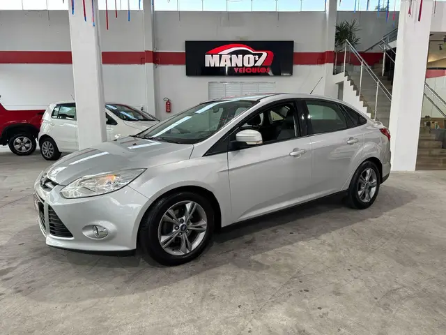 Carro Ford Focus Sedan 2014 S 2.0 16V PowerShift (Aut)