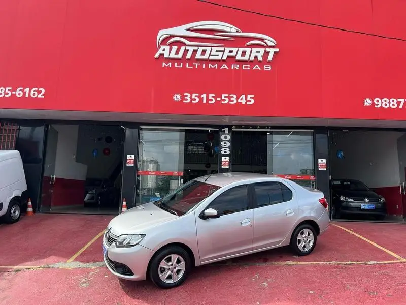 Renault Logan Expression 1.0 16V (Flex)