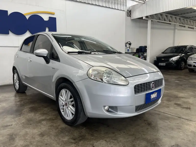 Fiat Punto Essence 1.8 16V Dualogic (Flex)