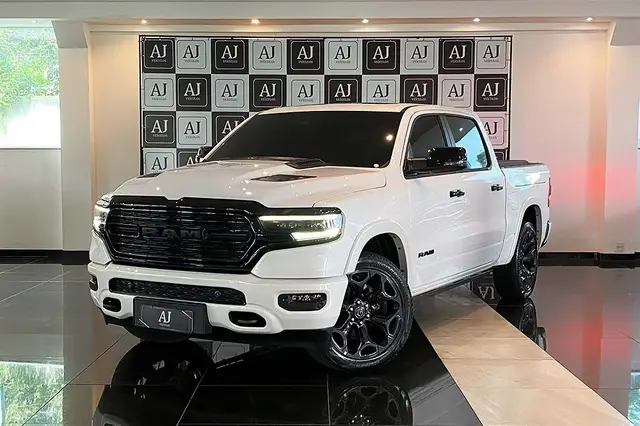 Carro RAM 1500 2023 Limited 5.7