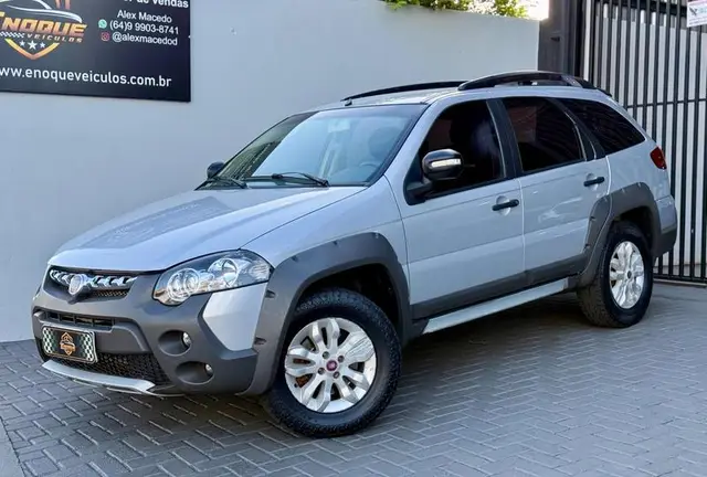Carro Fiat Palio Weekend 2014 Adventure Locker 1.8 8V (Flex)