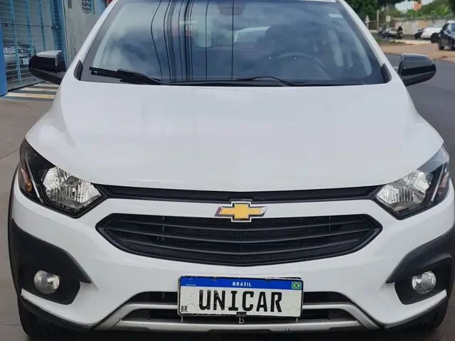 Carro Chevrolet Onix 2017 1.4 Activ SPE/4