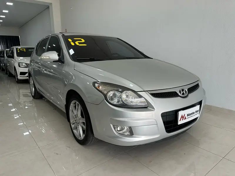 Hyundai i30 GLS 2.0 16V Top (aut.)