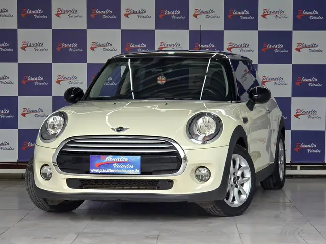 Carro MINI Cooper 2015 1.5 Navi (Aut) 2p
