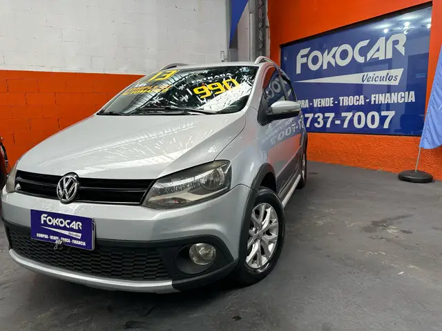Carro Volkswagen CrossFox 2013 1.6 VHT (Flex)